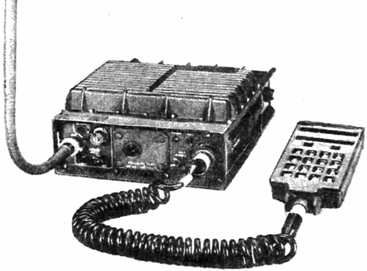 Приемопередатчик системы EPLRS, ранцевый, чем вооружена армия США